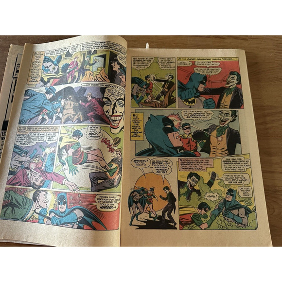 DC Comics, Detective Comics (Batman), #365 & #370 / .12 issues 1967 FAIR VINTAGE - Picture 16 of 16